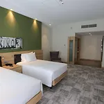 Hampton By Hilton Old Town Отель Гданьск