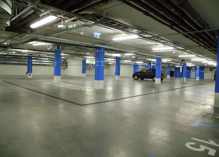 Hampton By Hilton Old Town فندق 3*