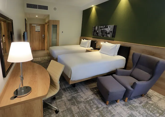 Hampton By Hilton Old Town فندق 3*