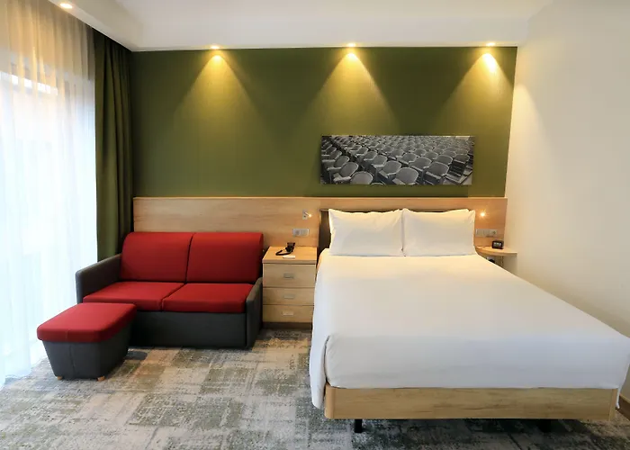 Hampton By Hilton Old Town