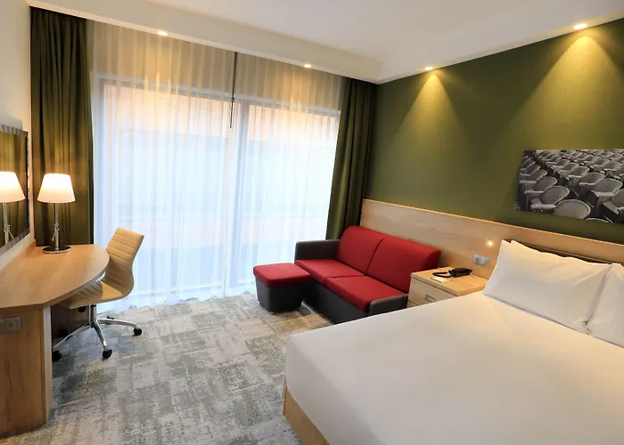 فندق Hampton By Hilton Old Town 3*