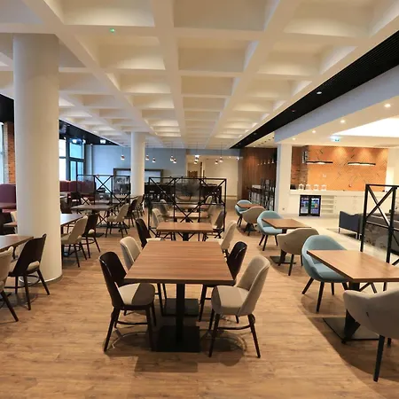 Hampton By Hilton Old Town 3*