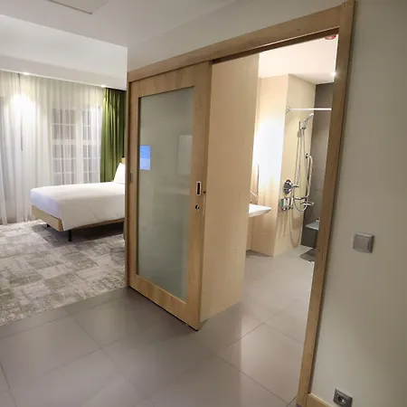 Hampton By Hilton Old Town