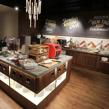 Hampton By Hilton Old Town 3*