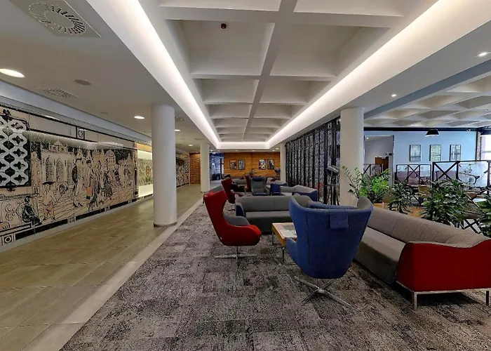 Hampton By Hilton Old Town 3*