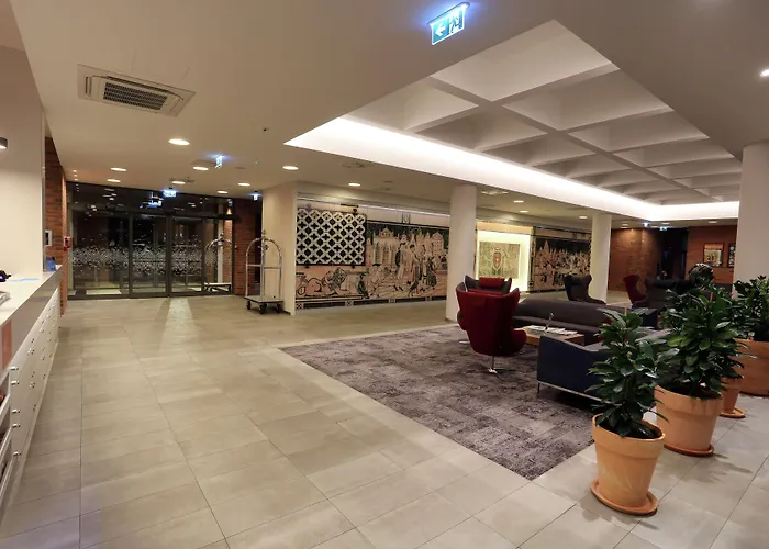 格但斯克老城希尔顿汉普顿酒店