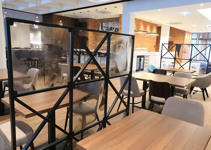 格但斯克老城希尔顿汉普顿酒店 酒店