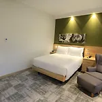 Hotel Hampton By Hilton Old Town 3*