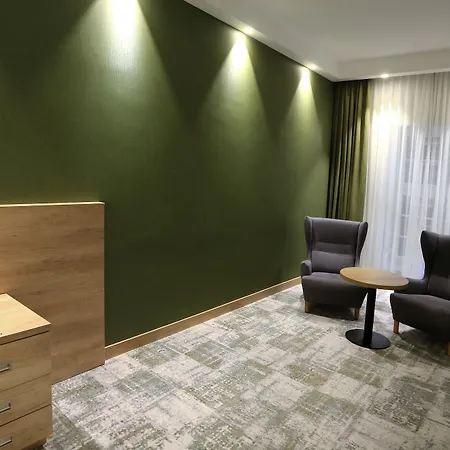 Hampton By Hilton Old Town Hotel 3*