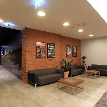 Hampton By Hilton Old Town Hotel 3*