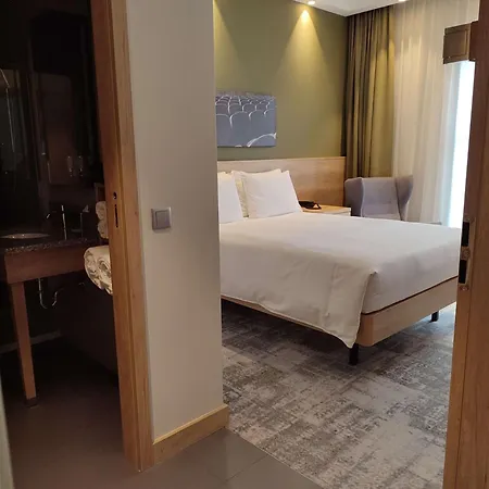 Hampton By Hilton Old Town