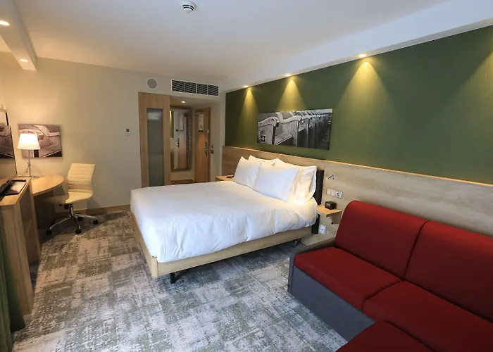 ホテル Hampton By Hilton Old Town 3*