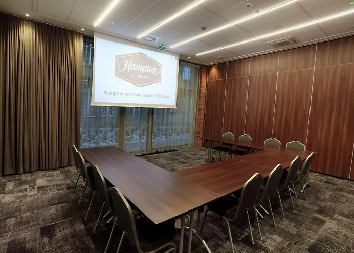 ホテル Hampton By Hilton Old Town 3*